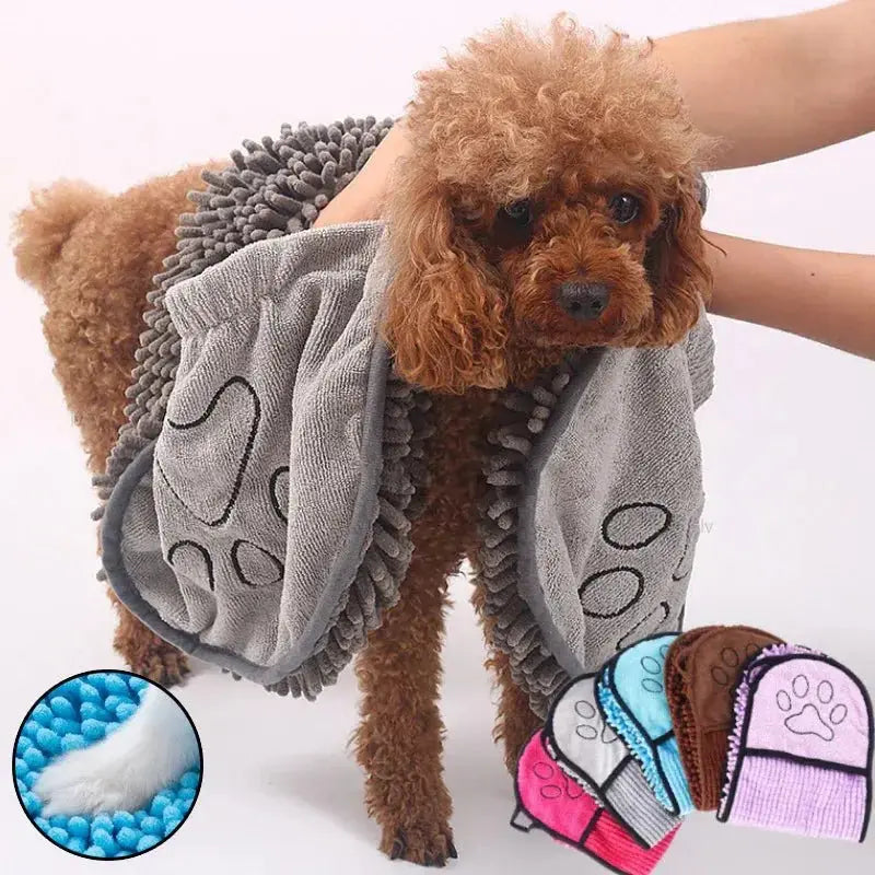 Blue microfiber pet towel bathrobe with double pockets, super absorbent and quick-drying, designed for pets.