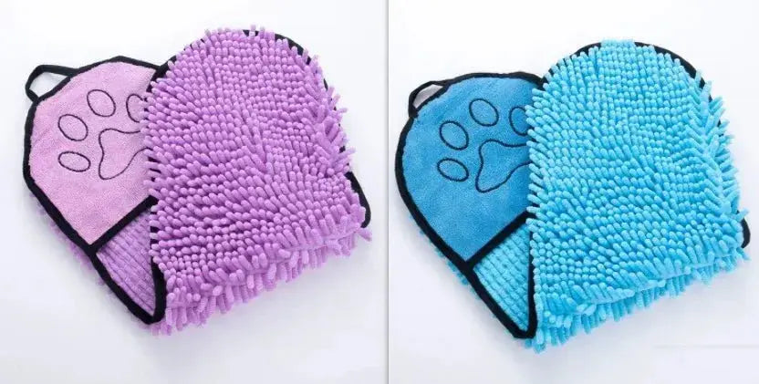 Blue microfiber pet towel with double pockets, quick-dry bathrobe for pets, super absorbent and comfortable.